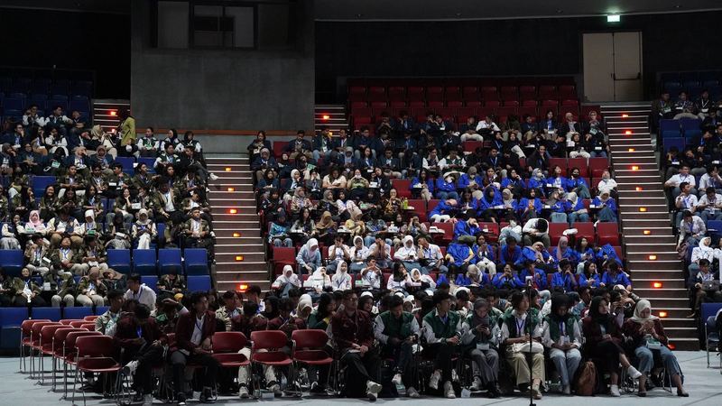 Peserta memenuhi tribun Sabuga ITB pada Green Impact Days 2024